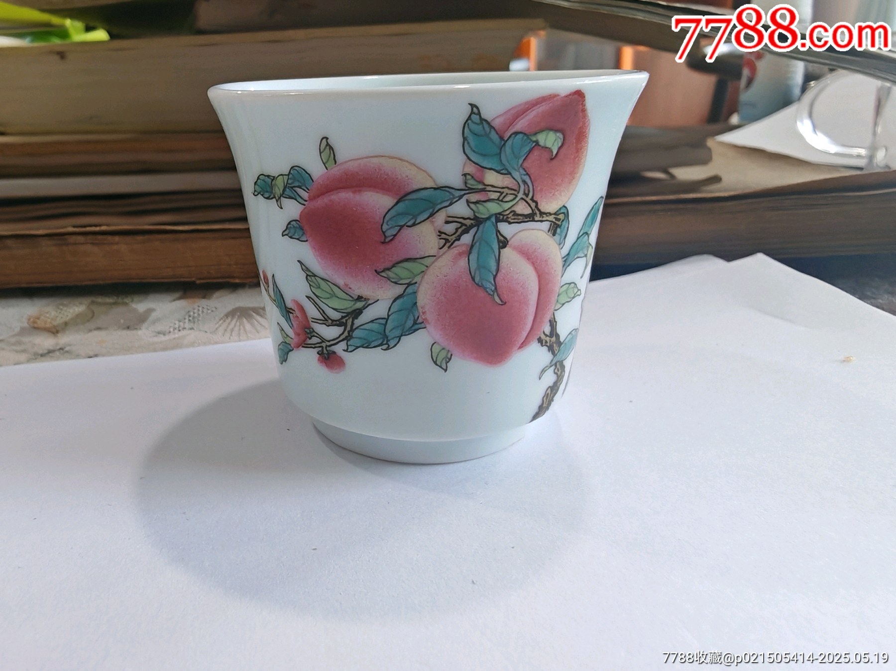 艺术瓷厂美研室粉彩五桃主人杯-彩绘瓷/彩瓷-7788红宝书