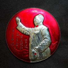 大型纪念章毛泽东毛主席像章红色收藏76mm主席穿军装挥手徽章M16-毛主席