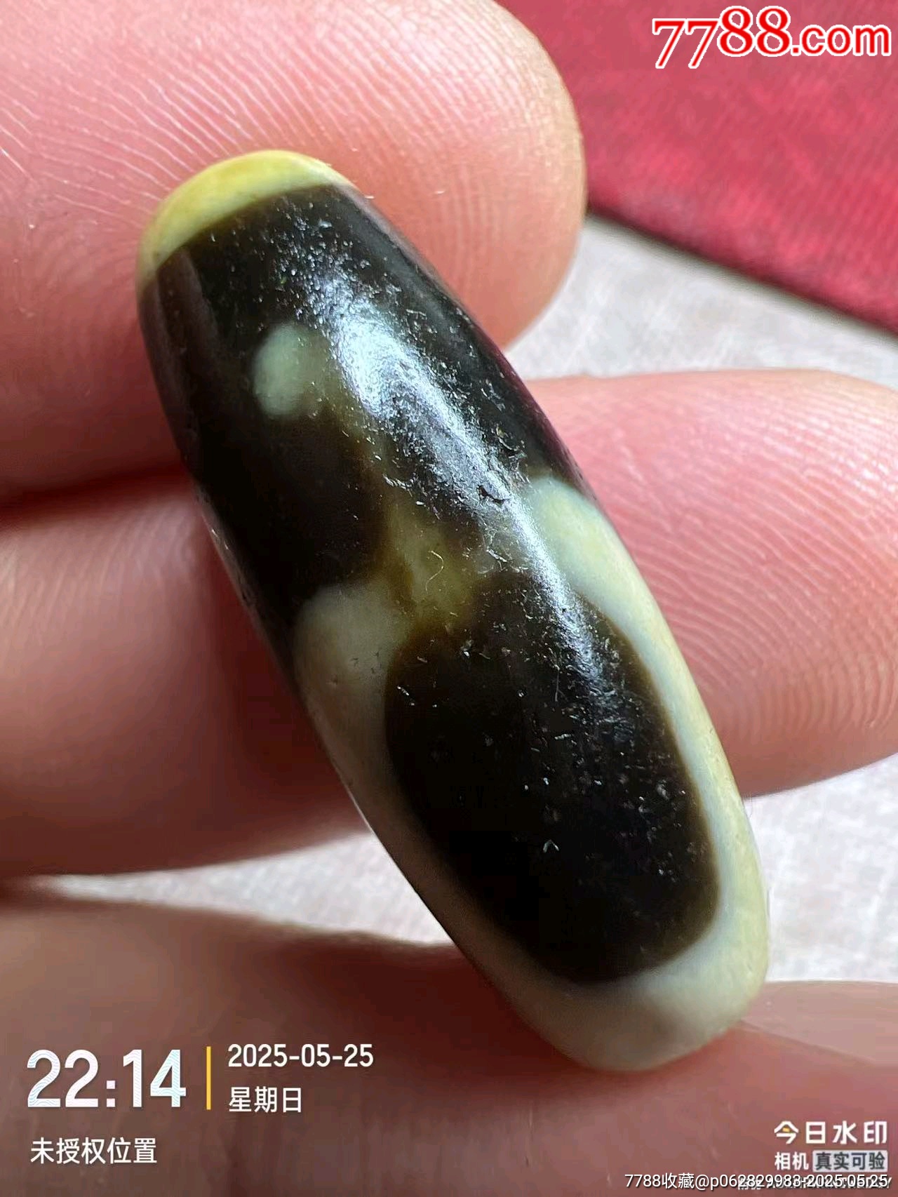 藏传爆老几百年稀有玉净瓶形致宝瓶（保平）老天珠_天珠_天水如冰色