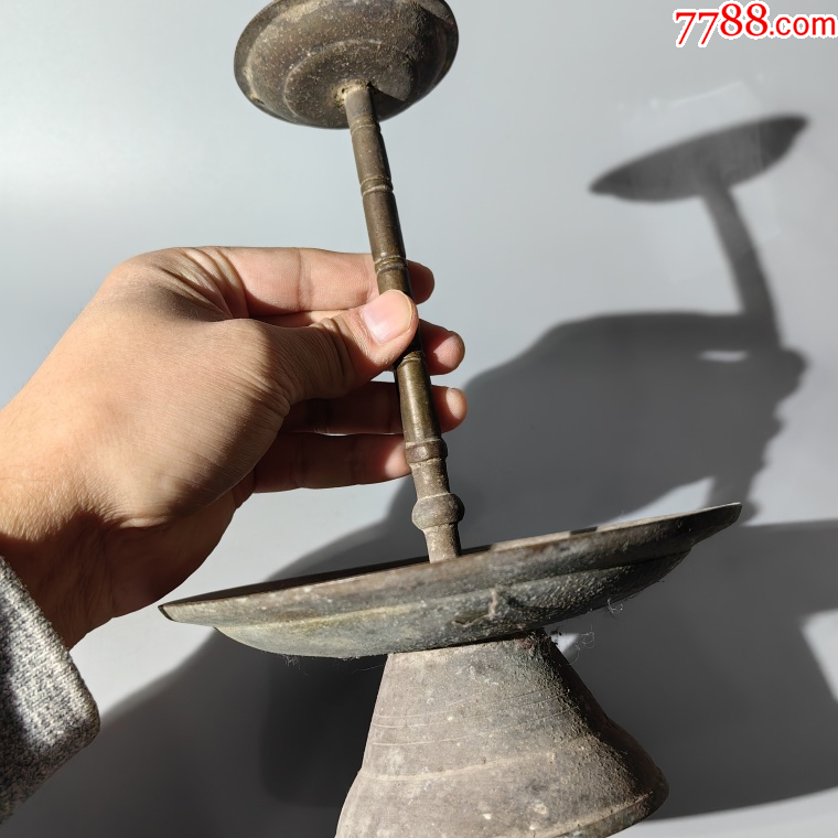 民國(guó)素面銅燭臺(tái)包老銅器香爐筆架錢幣鎮(zhèn)尺墨盒銅壺銅座佛像銅_價(jià)格260元_第5張_7788收藏__收藏?zé)峋€