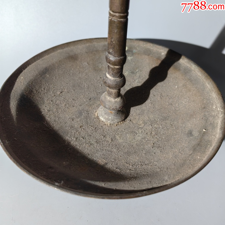 民國(guó)素面銅燭臺(tái)包老銅器香爐筆架錢幣鎮(zhèn)尺墨盒銅壺銅座佛像銅_價(jià)格260元_第9張_7788收藏__收藏?zé)峋€