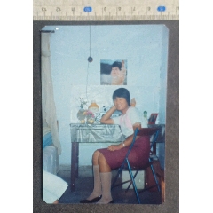 美女_安居收藏店