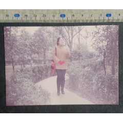 美女_安居收藏店