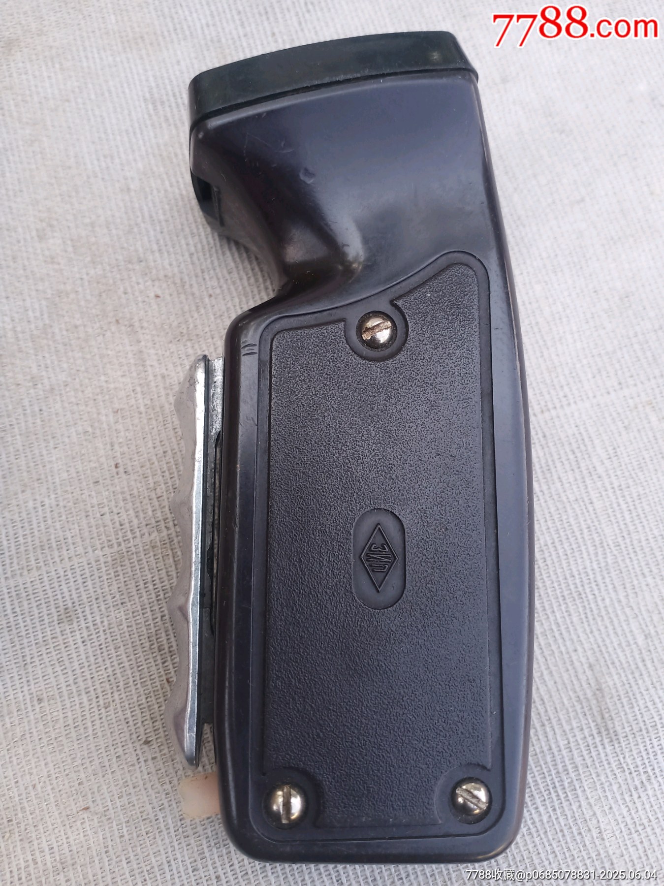 苏联手动发电手电筒