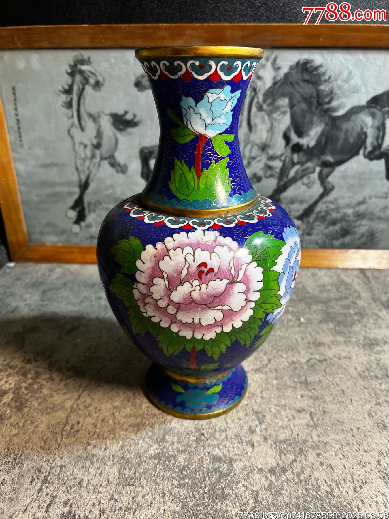 70年代，蓝色牡丹花景泰蓝花瓶，小磕y_景泰蓝/珐琅_作品欣赏_收藏价值_