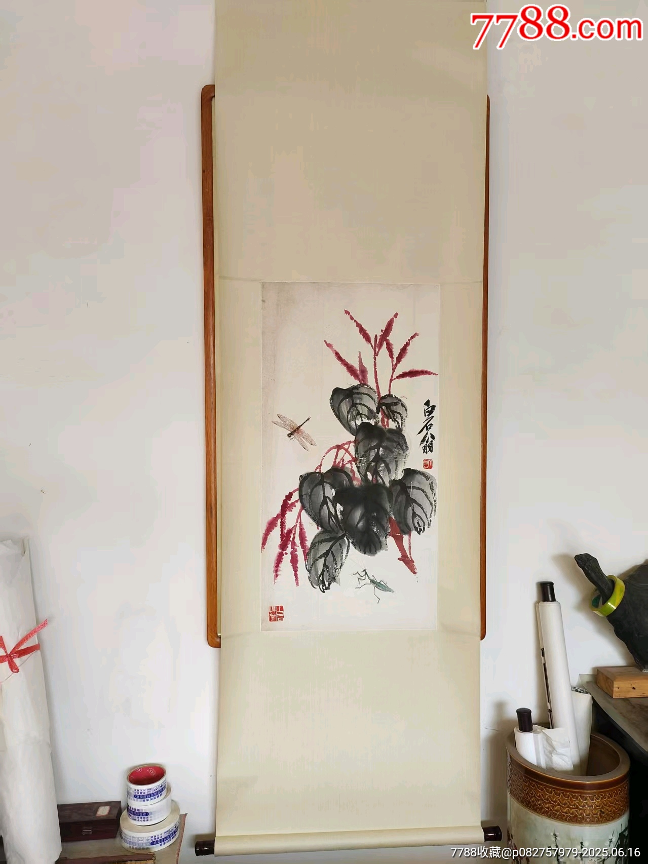 白石老人款红蓼草虫图轴一幅，全绫装裱，自然老旧，画心尺寸40/78CM