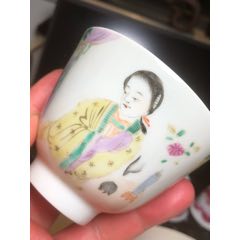 清末民初粉彩美人壓手杯