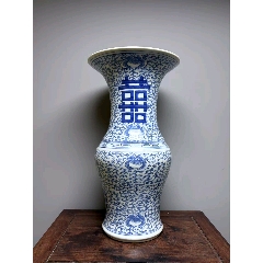 中国清時代青花纏枝蓮茶碗（大清乾隆年製）在銘　XG55-1 A BLUE AND WHITE 'BIRTHDAY' BOWL, QIANLONG SEAL MARK AND