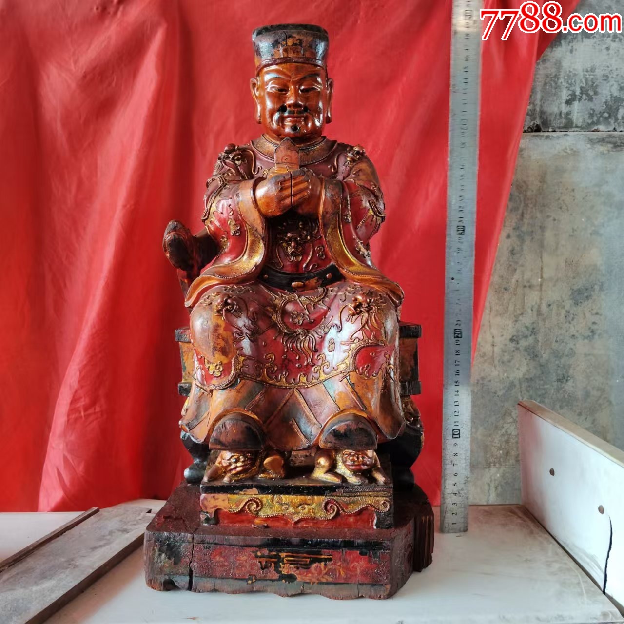 高木大宇　彫刻額　闲是宝 高木大宇 彫刻額 闲是宝 （木雕五方五土龙神香樟木手工雕刻尺寸