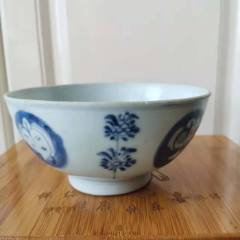 中国清時代青花纏枝蓮茶碗（大清乾隆年製）在銘　XG55-1