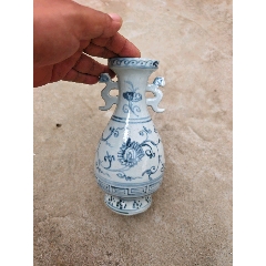 明代青花缠枝莲纹双耳敞口瓶完整尺寸见图_青花瓷_作品欣赏_收藏价值_
