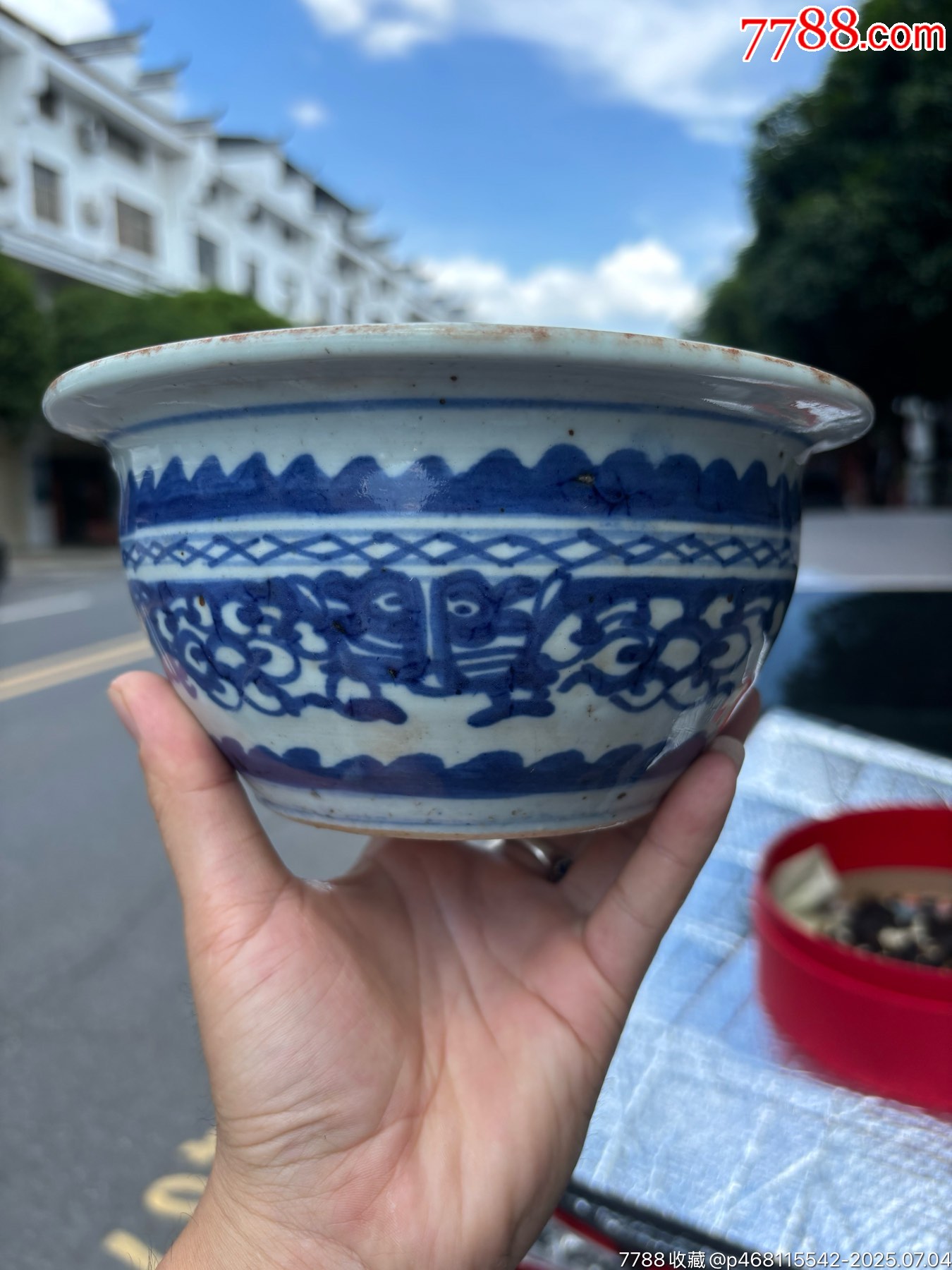 中国　香合　清朝時代　青華 C 清朝の最盛期・康熙帝時代の青花(染付)の香炉(17〜18世紀)株式会社
