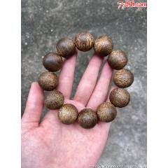 越南芽庄白棋沉香.规格:0.8cm克重:27克左右味道清越，稍微有点细甜