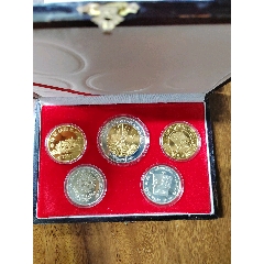 1997年香港回归祖国24K镀金包银纪念章一套5枚_金银纪念币_图片