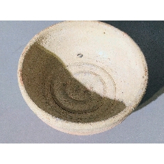 中国美術 豆青釉 内白 碗 時代物(A804) 中国美術 豆青釉 内白 碗 時代物(A804)（C0091579 豆青釉觚形瓶
