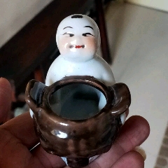 古玩旧藏朱茂记造粉彩弥勒佛-雕塑瓷/瓷雕-7788红宝书