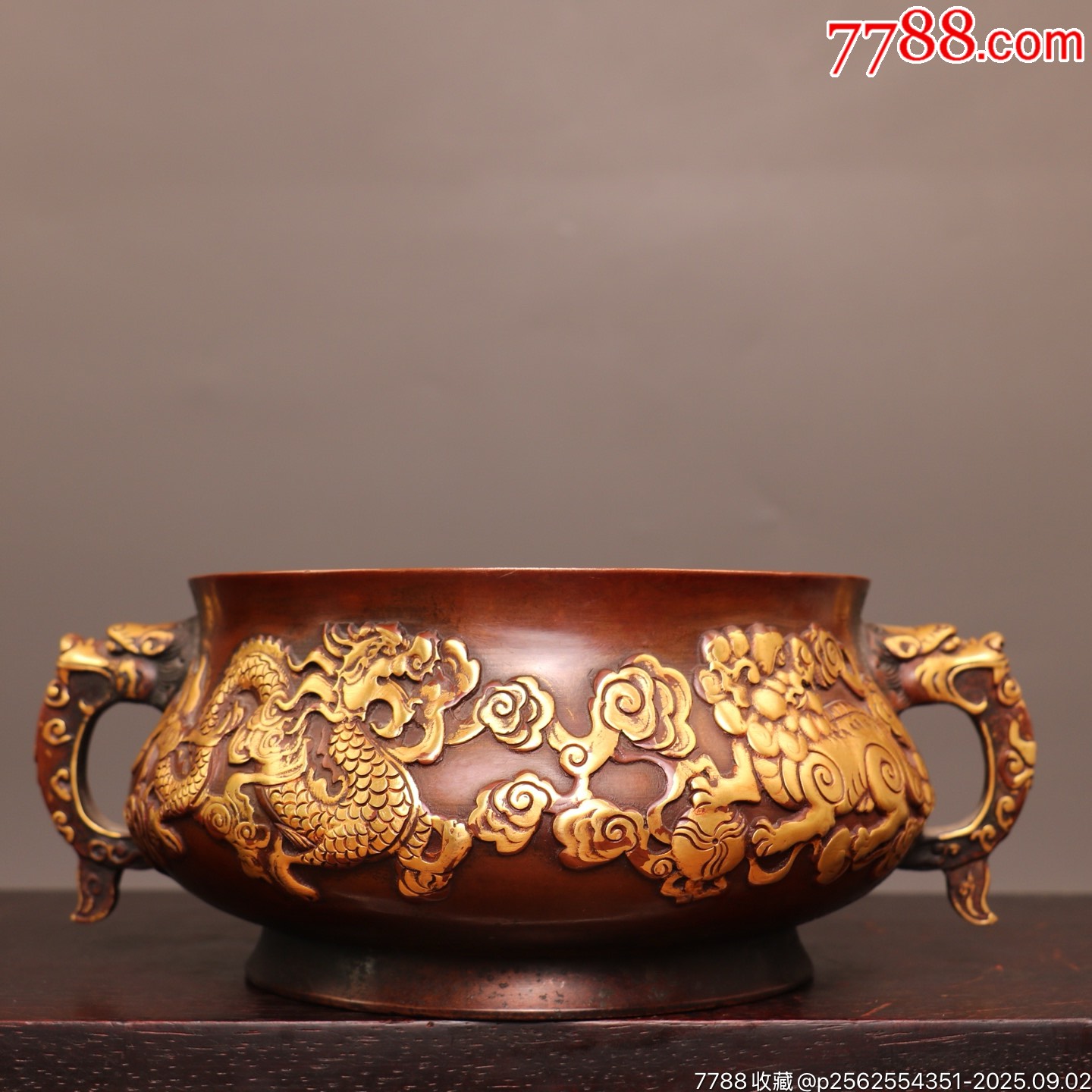 珍品紫铜鎏真金香炉錾刻鎏金四大神兽纹精品老供炉香炉规整厚重工艺精湛