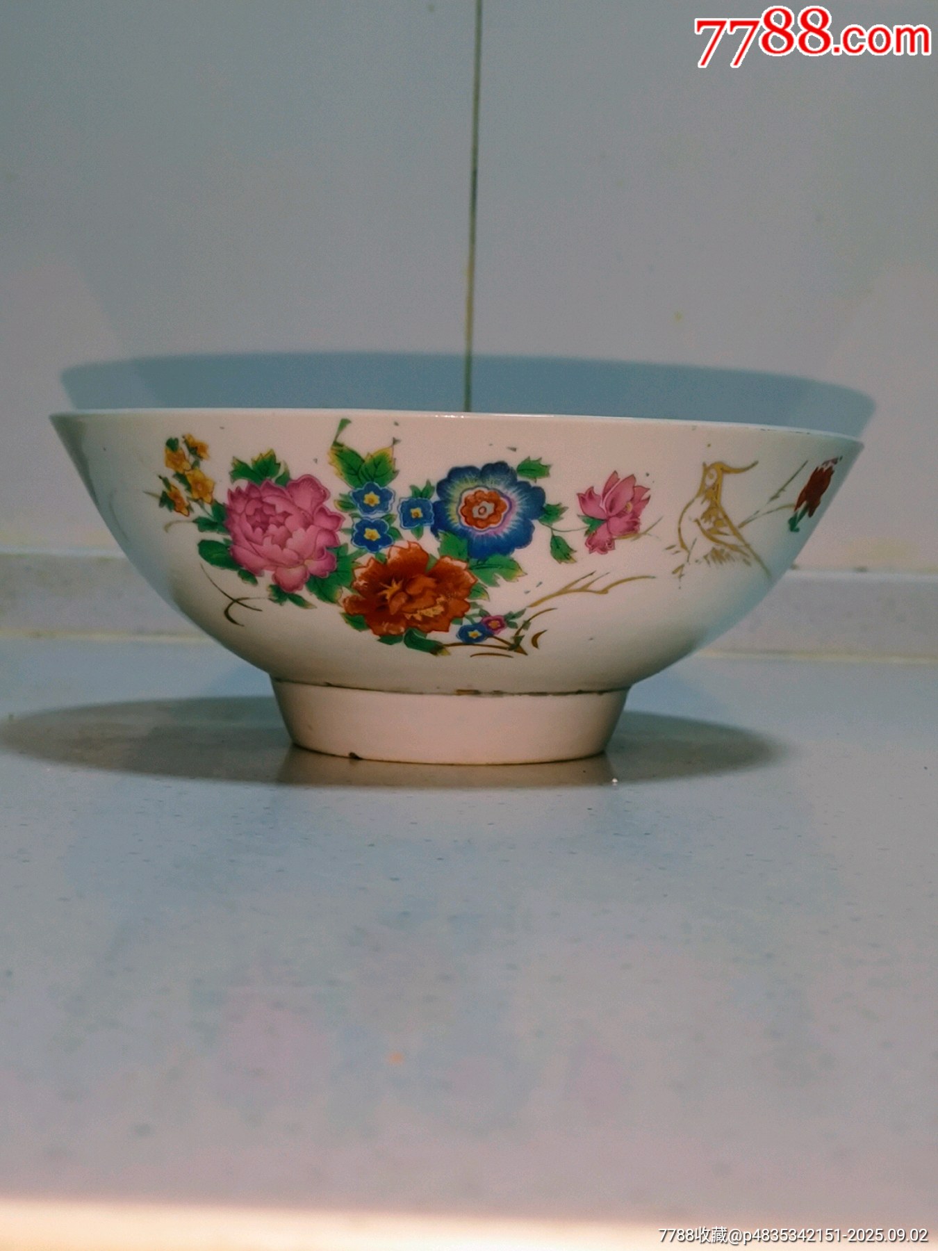 民国描金花鸟大海碗完整品！彩料保存完整难得，采用手绘与印花结合_旧