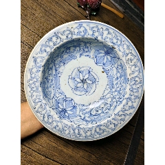 中国清時代青花纏枝蓮茶碗（大清乾隆年製）在銘　XG55-1 A BLUE AND WHITE 'BIRTHDAY' BOWL, QIANLONG SEAL MARK AND