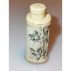 青花釉里红人物鼻烟壶，底款“康熙年制”_旧鼻烟壶_程饶金【7788