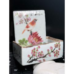 清代同治粉彩方印泥盒(se109131185)