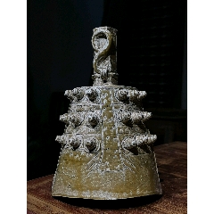 清乾隆豆青釉刻缠枝莲纹双耳尊尺寸：高29cm宽20cm_青瓷/秘色瓷_御景园