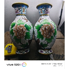 七八十年代高15.2厘米出口的铜胎掐丝珐琅彩/景泰蓝花鸟图花瓶一对