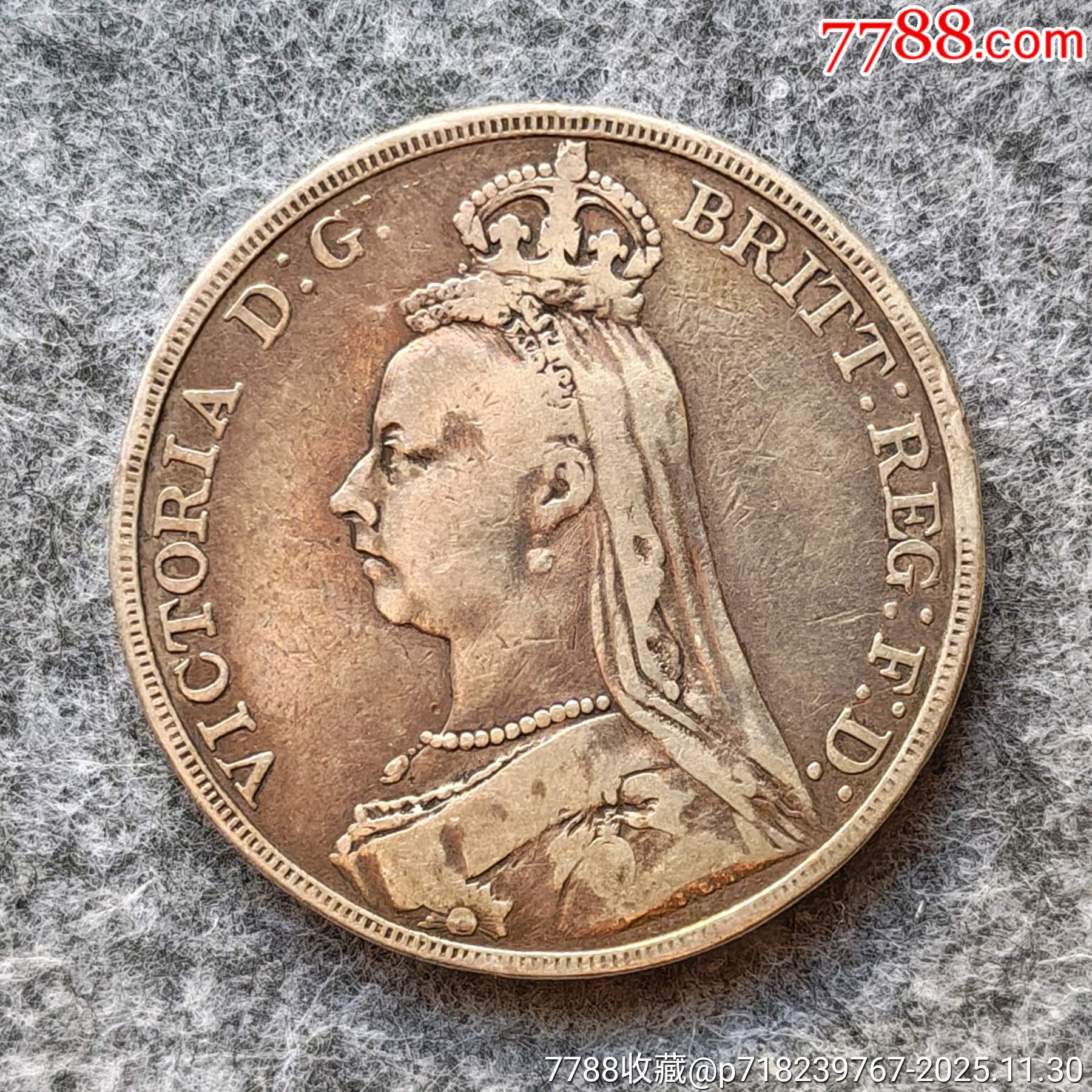 1889年英国维多利亚女王高冠马剑1克朗银币_英国钱币_银盒外际店【7788收藏】
