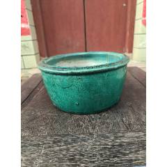 中国古美術 旧蔵 古彩山水風景人物紋 深口円形鑑賞盤 置物 賞物 文房具 色絵山水文大鉢（青手） 古九谷様式 | 公益財団法人 五島美術館