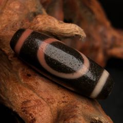 藏区回流老料高油包浆红肉四眼天珠搭配多宝天珠精心编制项链_天珠_图片