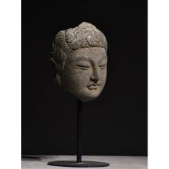 石雕佛首像，通高38厘米，凈高21厘米！頭頂發(fā)髻紋路清晰，面容端莊祥和，雙目微-￥3,500 元_石獅/石雕塑_7788網(wǎng)