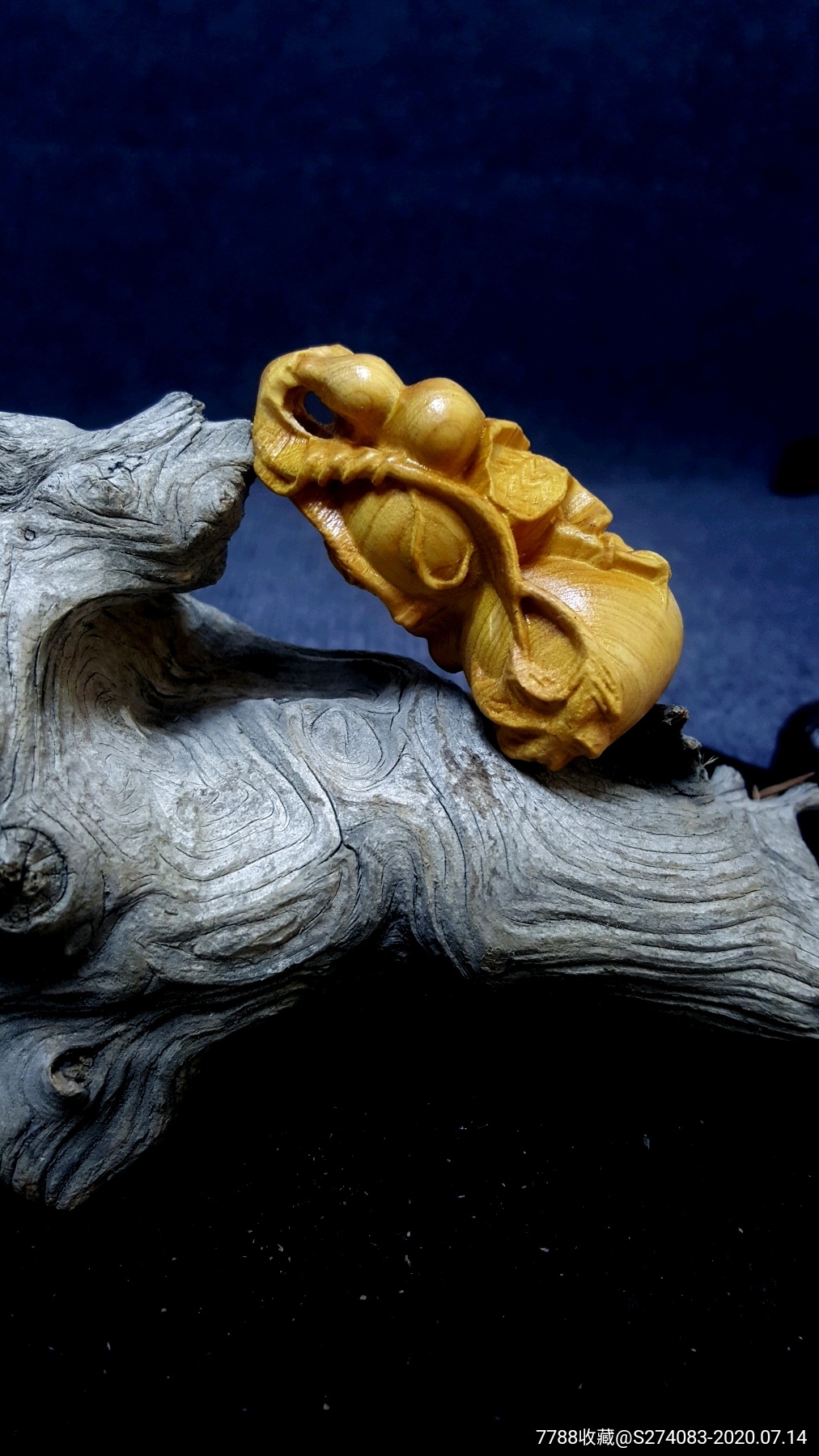 崖柏陈化料雕刻木雕根雕手把件五福临门