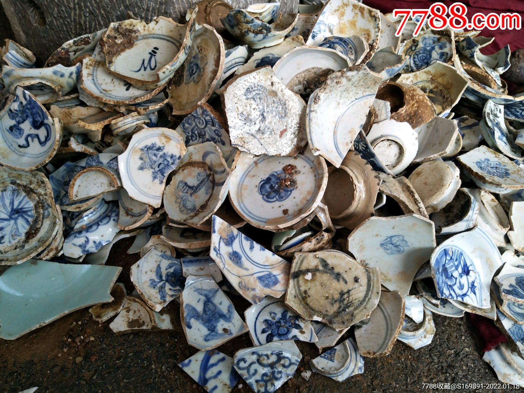 明清青花瓷瓷片标本碎片铺路贴墙料10元一斤