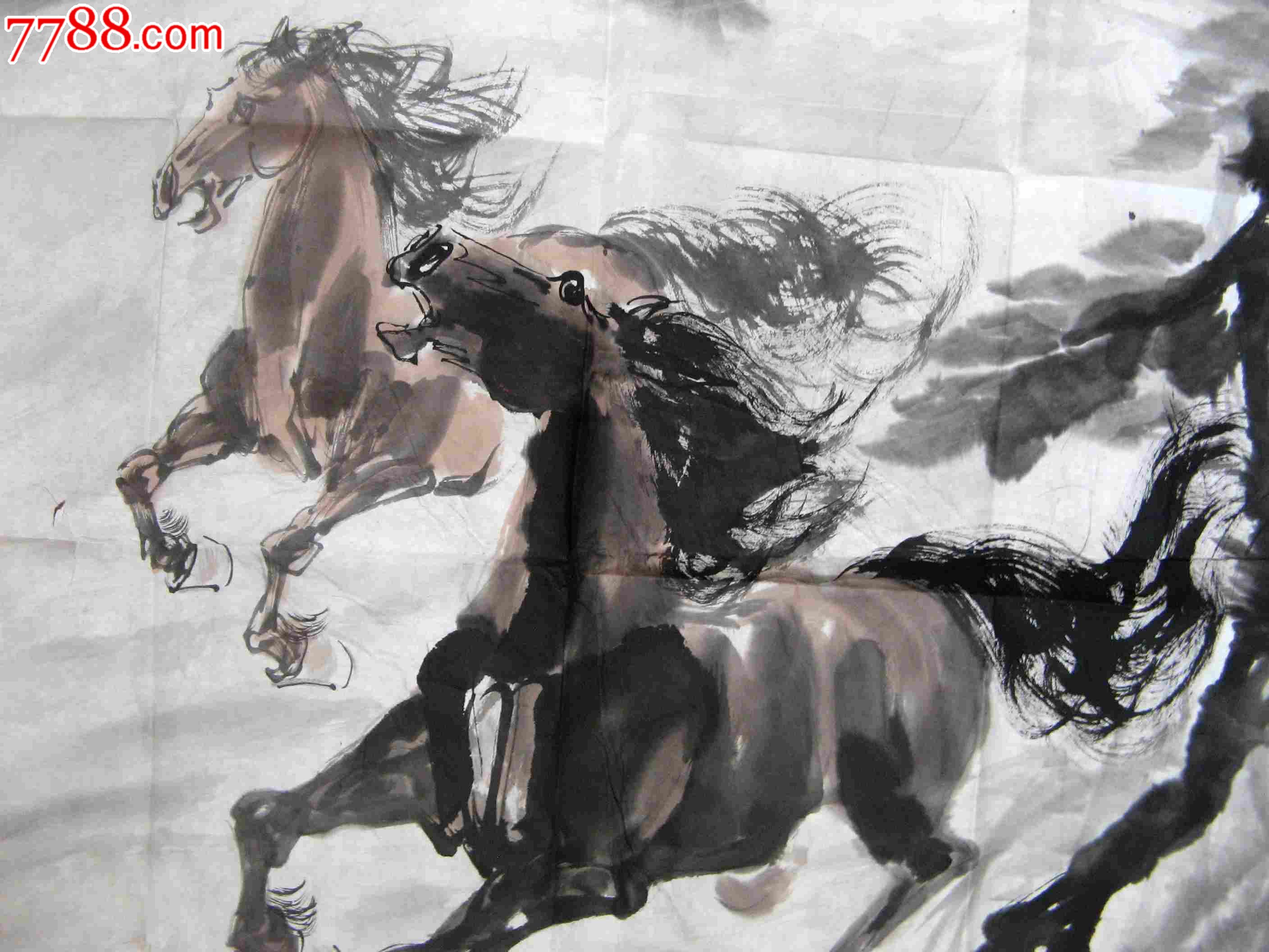 十分洒脱漂亮的四尺斗方无款双马画并肩齐驱
