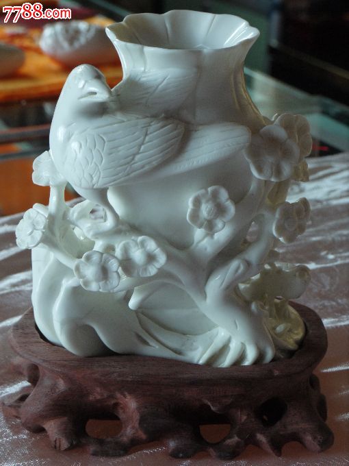 西藏象*玉喜上眉梢花瓶_价格35000元【西藏昌都丁青象牙玉】_第1张