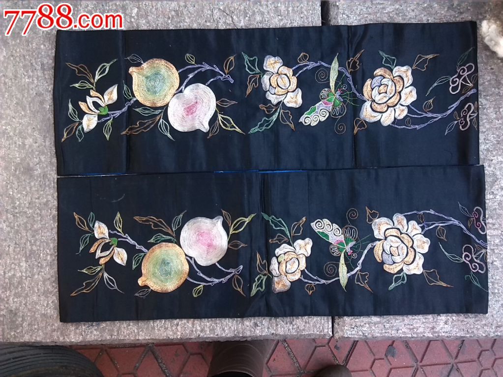 袖口一对_丝织画_宁静的小屋【7788旧书网】