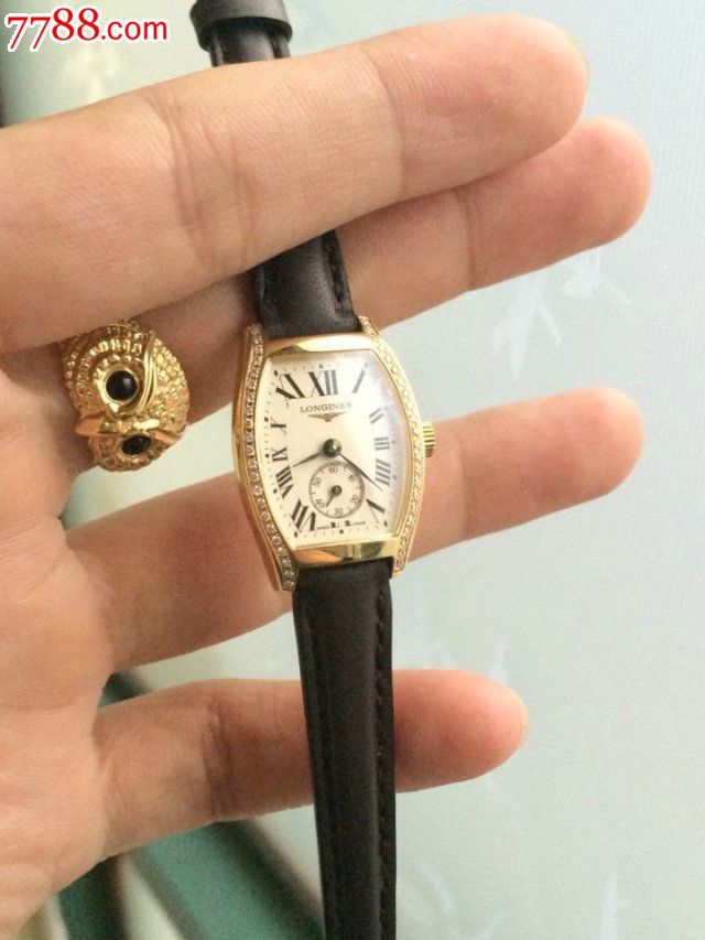 现货18k浪琴满钻酒桶典藏女表