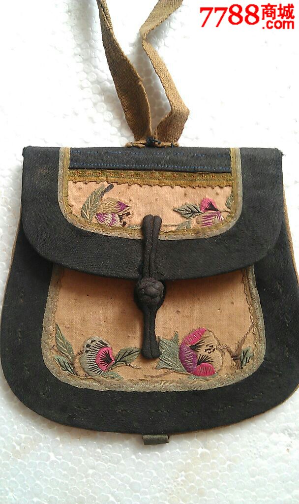 民国绣品香荷包