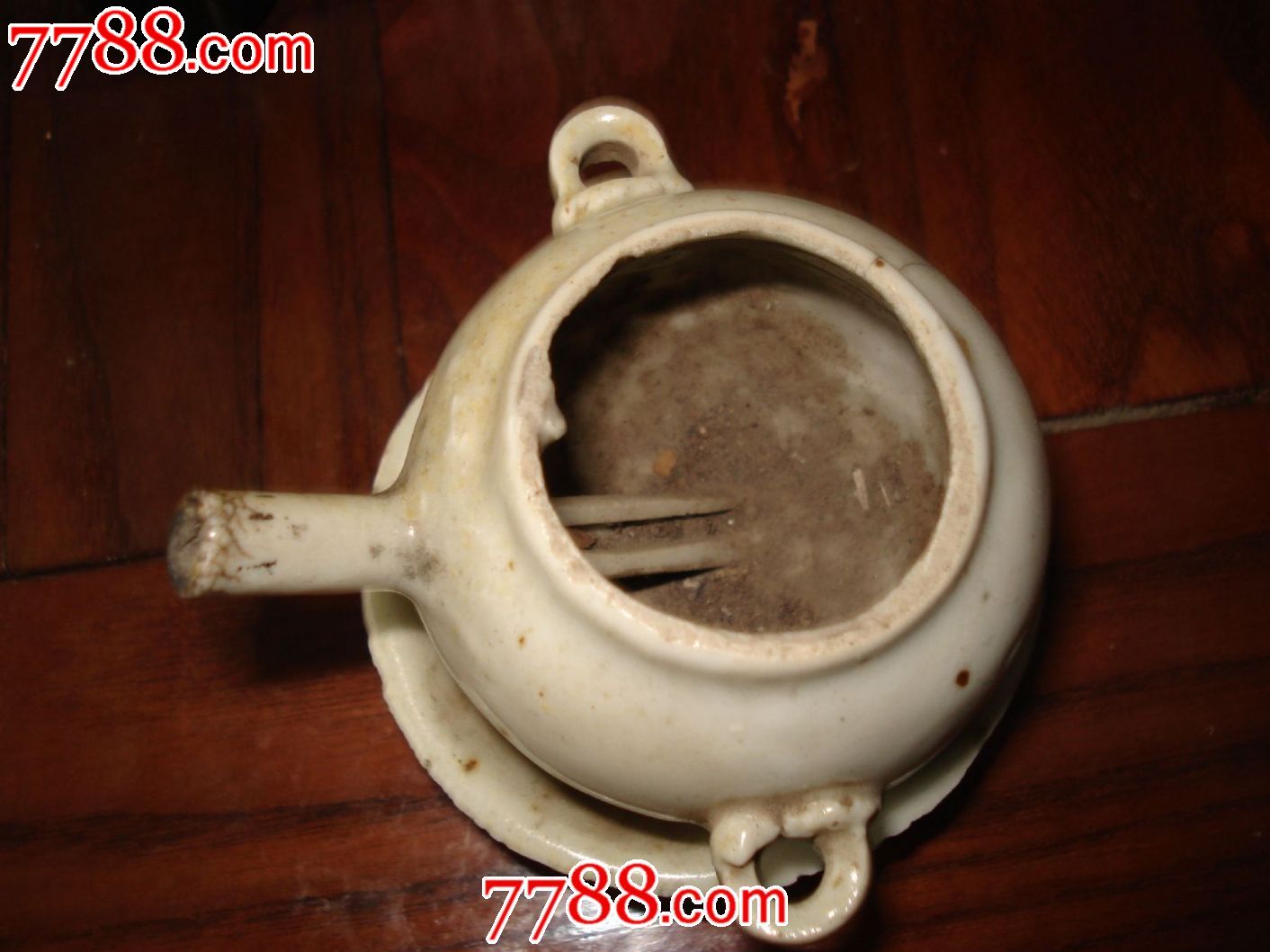 明代老白瓷油灯