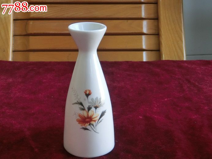 酒瓶收藏七八十年代花卉题材二两装小酒壶完美品相