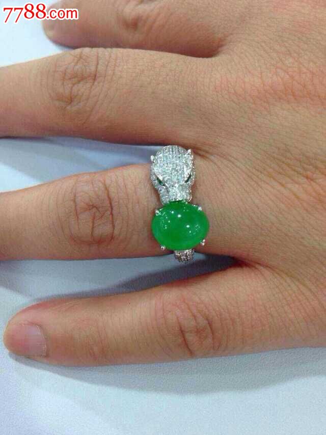 18k镶钻翡翠卡地亚豹子头戒指