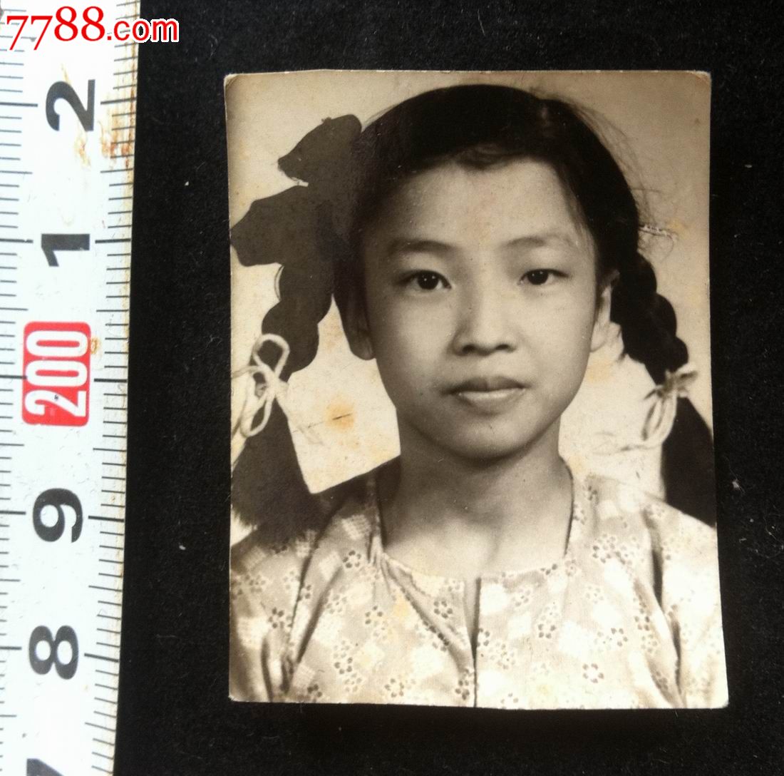 大辫子小女孩-se26458219-老照片-零售-7788收藏__中国收藏热线
