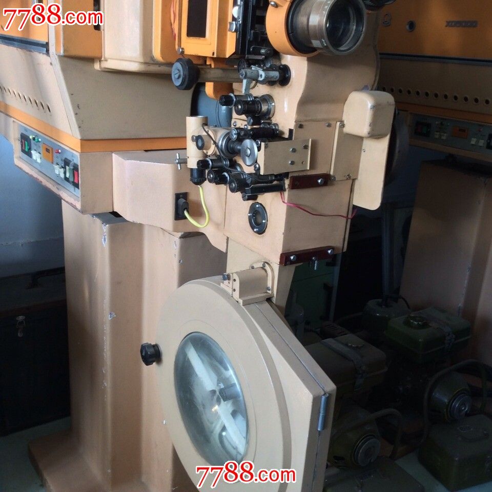 松花江5505电影机一套
