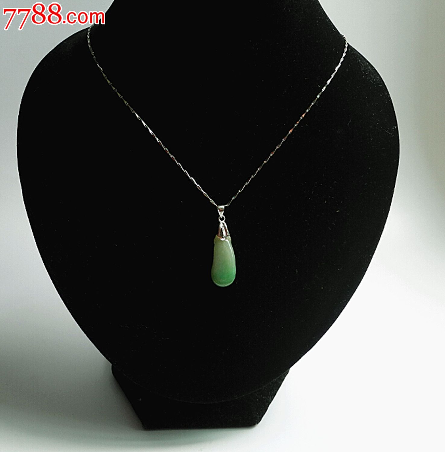 正品a货缅甸天然翡翠小绿福瓜长23宽12厚4mm适合女生或小孩配带