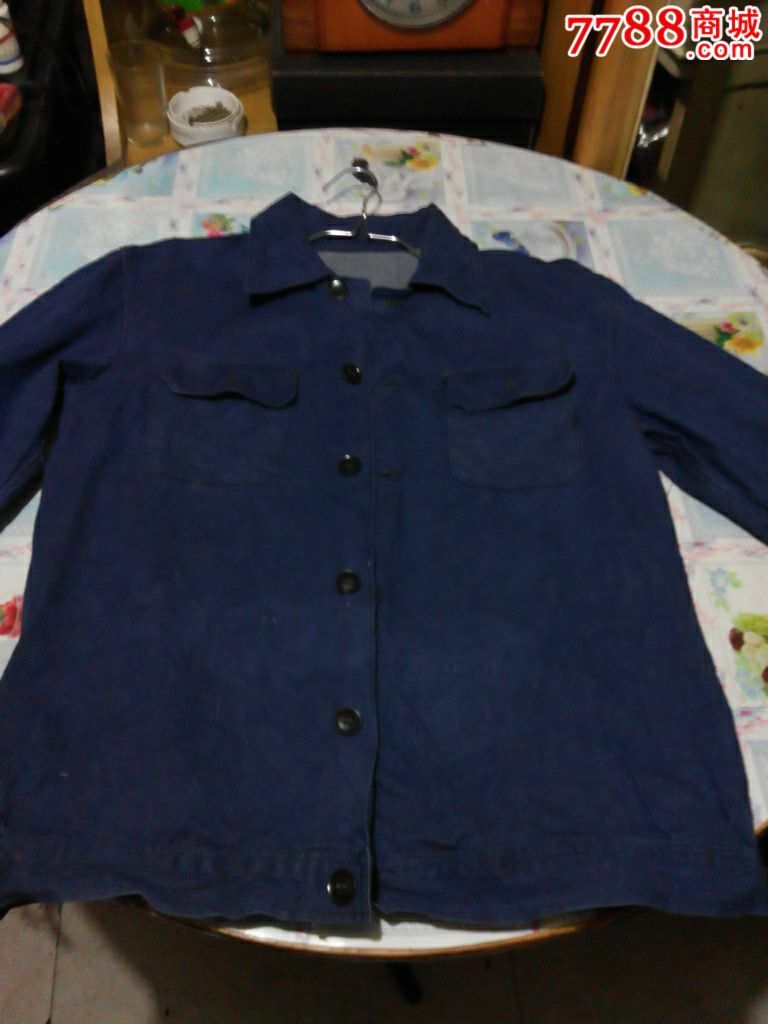 劳动布老工作服老人曾经穿过的
