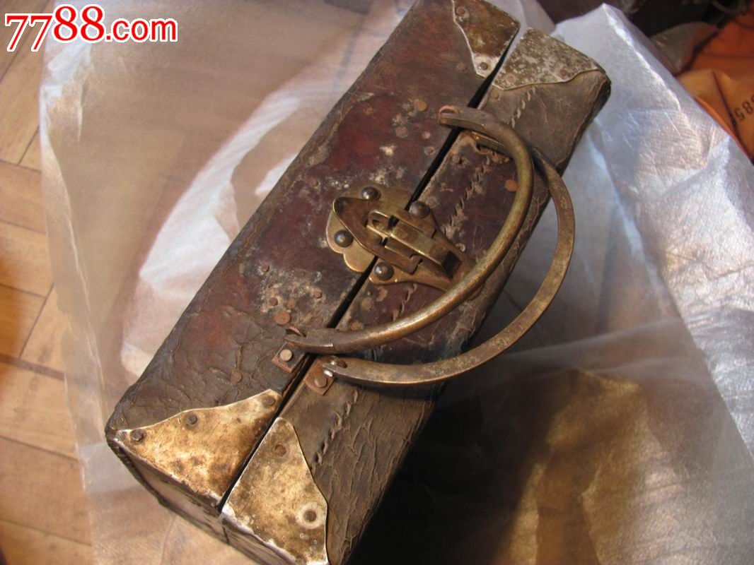 民国27年抗战时期国军军医署定制老药箱(国军医生用品)2只