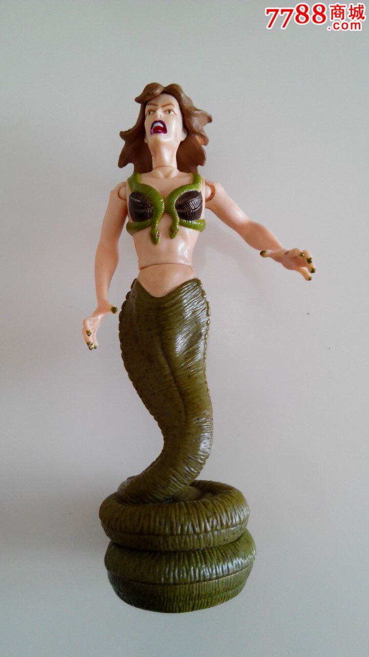 蛇妖杜丽莎卡通玩具,挺好看的!