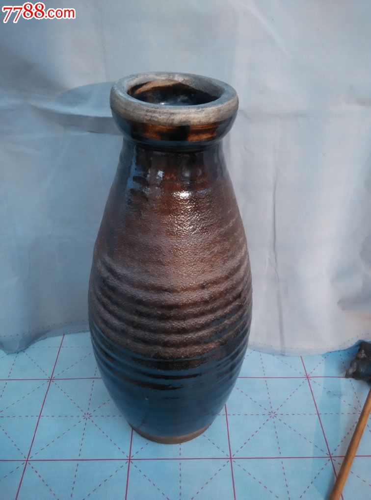 辽代酒器牛腿瓶