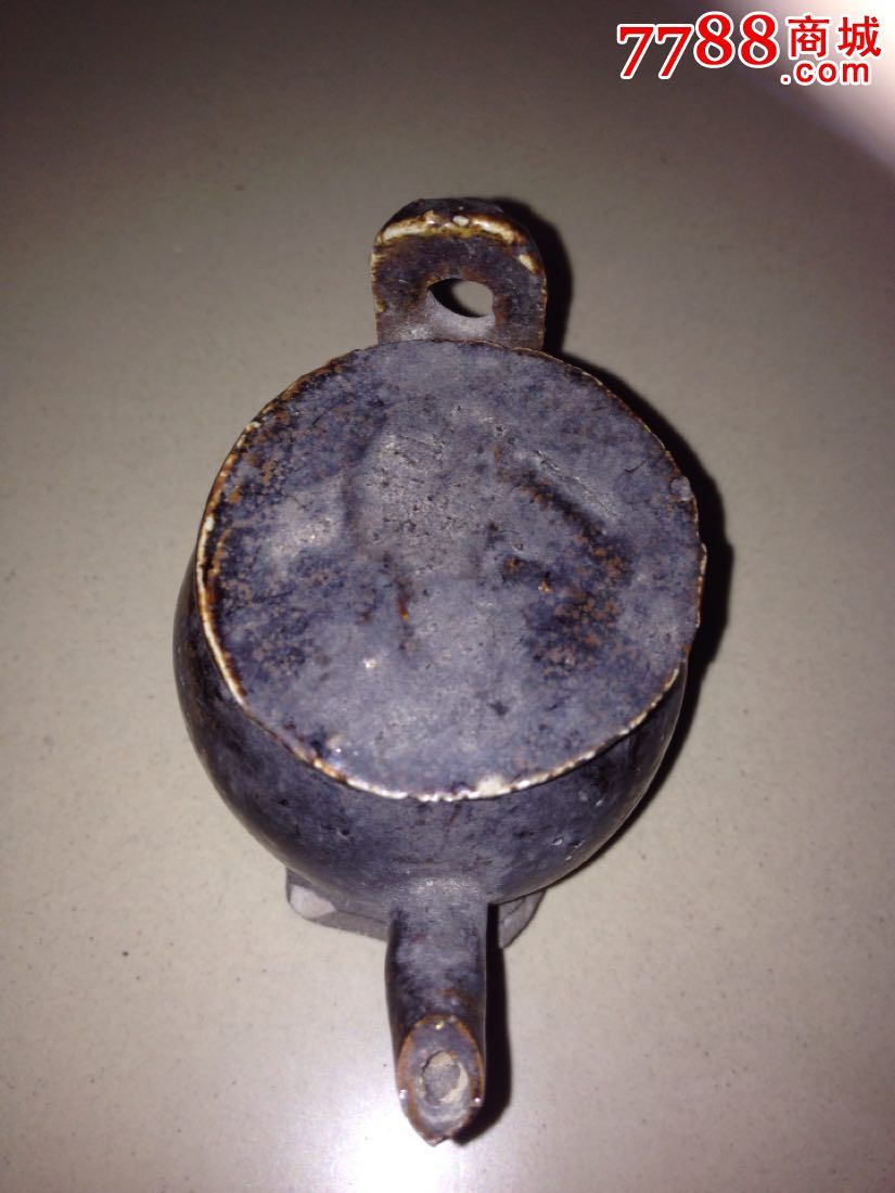 清代带盖省油灯