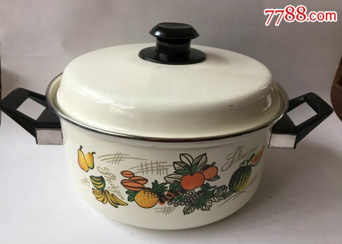 八十年代上海搪瓷三厂出品顺风牌搪瓷烧锅22公分带盒带底款